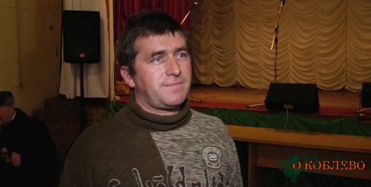 Сергей Миненок, вокалист.