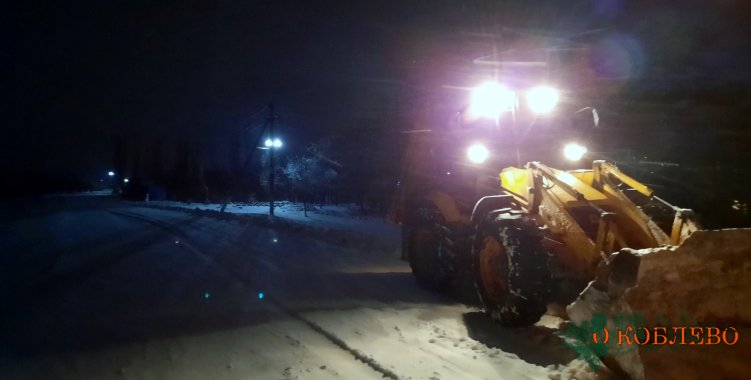 Депутаты Коблевского сельсовета организовали расчистку дорог от снега (фото)