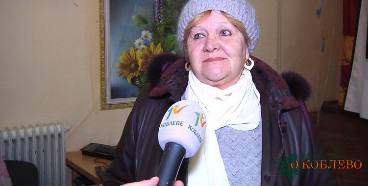 Галина, помогает творчески ансамблю «Глория».