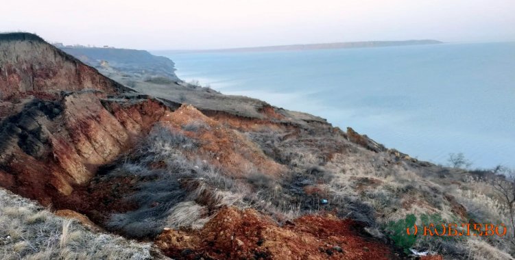 Многолетняя проблема оползней вдоль берегов Черного моря и Тилигульского лимана стает все актуальнее и заметнее