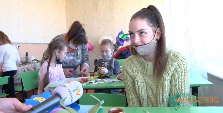 Юлия, занимается в кружке по рукоделию «Веселка».