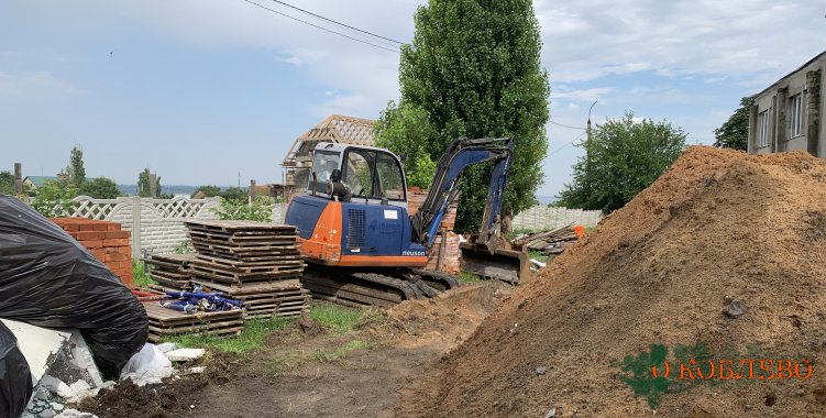 В Коблево продолжается реконструкция здания УДО «Сонечко» в рамках программы «Велике будівництво» (фото)