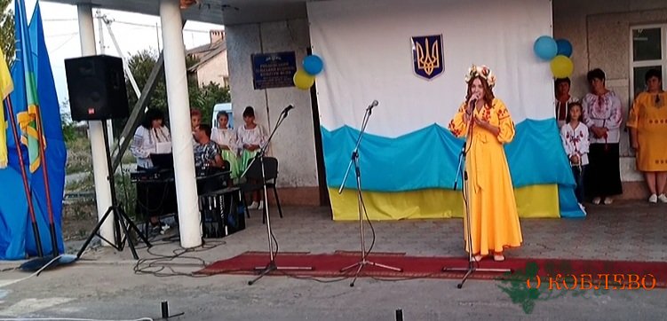 В Рыбаковке провели торжественный юбилейный концерт на 30-летие Дня Независимости (фото)