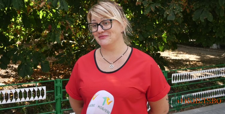 Юлия Бровченко, мама двух учениц.